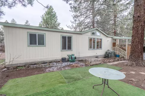 60924 Alpine Dr, Bend, OR 97702 photo 3