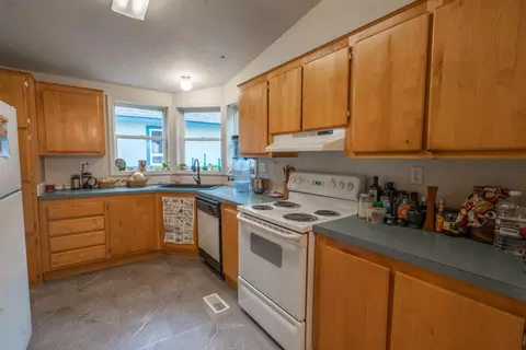 60924 Alpine Dr, Bend, OR 97702 photo 10