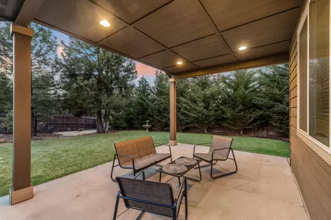 Exterior - 63273 NW Newhall Pl, Bend, OR 97703 photo 3 of 9