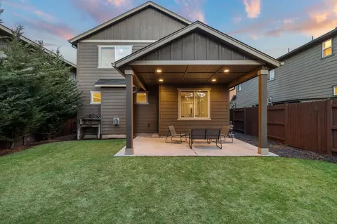 Exterior - 63273 NW Newhall Pl, Bend, OR 97703 photo 5 of 9