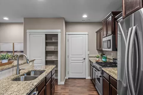Kitchen - 63273 NW Newhall Pl, Bend, OR 97703 photo 3 of 3