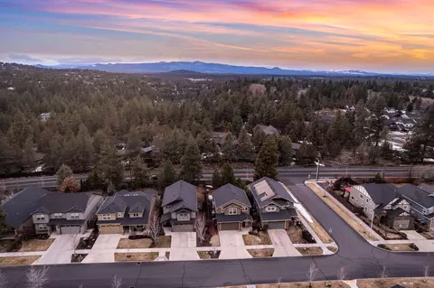 View/Area - 63273 NW Newhall Pl, Bend, OR 97703 photo 3 of 5