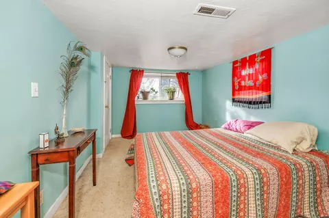 Bedroom - 3748 Hilsinger Rd, Phoenix, OR 97535 photo 1 of 3