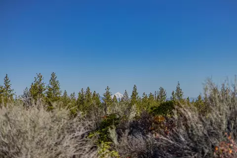 62545 Huntsman Loop, Bend, OR 97703 photo 6