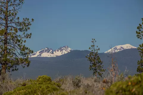 62545 Huntsman Loop, Bend, OR 97703 photo 9