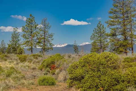 62545 Huntsman Loop, Bend, OR 97703 photo 8