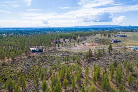 62545 Huntsman Loop, Bend, OR 97703 photo 13