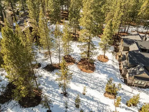 56383 Fireglass Loop #199, Bend, OR 97707 photo 2