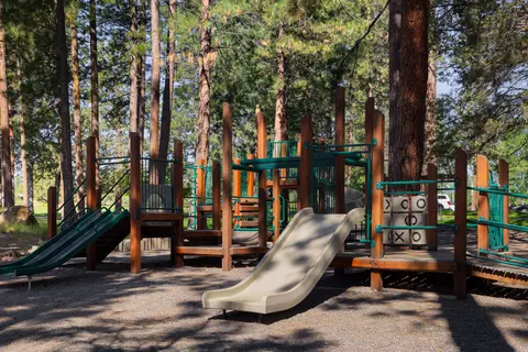 61878 Fall Creek Loop, Bend, OR 97702 photo 48