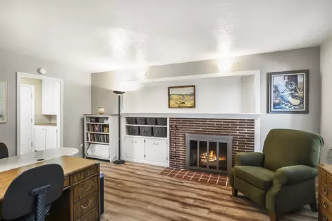 Living - 836 NE 9th St, Bend, OR 97701 photo 4 of 4