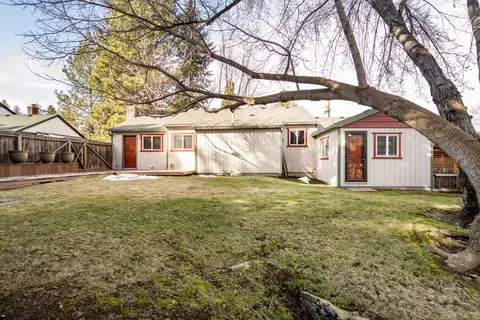 Exterior - 836 NE 9th St, Bend, OR 97701 photo 10 of 18