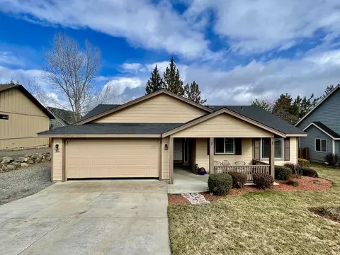 2201 SW Obsidian Ave, Redmond, OR 97756