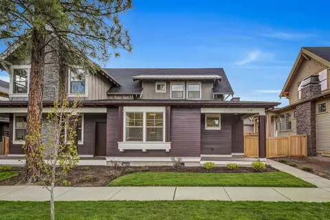 1620 NW Lewis St # 6, Bend, OR 97703