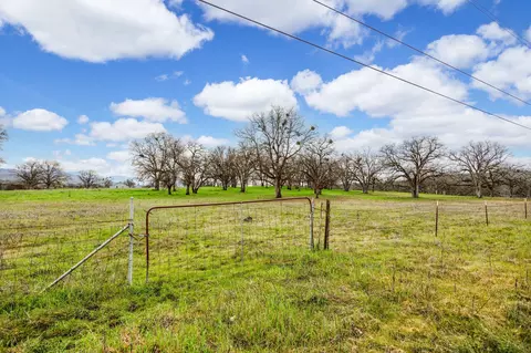 195 W Rolling Hills Dr, Eagle Point, OR 97524 photo 39