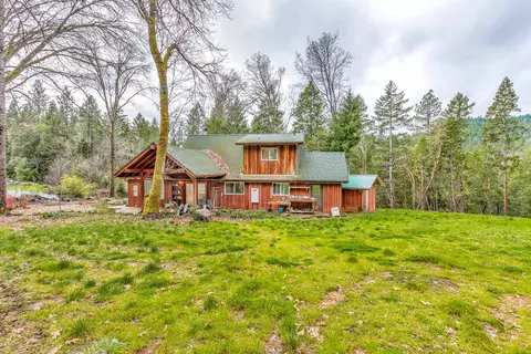 486 Tunnel Creek Rd, Grants Pass, OR 97526