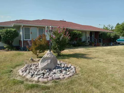 438 E Fourth Ave #0, Riddle, OR 97469