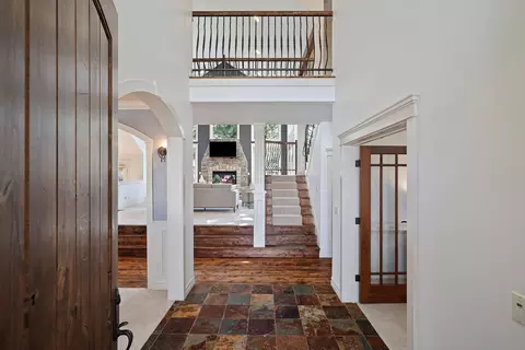 Entry Way - 676 NW Powell Butte Loop, Bend, OR 97703 photo 1 of 4