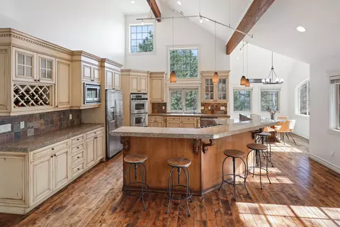 Kitchen - 676 NW Powell Butte Loop, Bend, OR 97703 photo 1 of 6