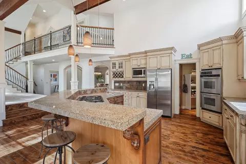 Kitchen - 676 NW Powell Butte Loop, Bend, OR 97703 photo 3 of 6