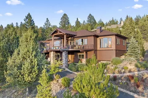 2944 NW Horizon Dr, Bend, OR 97703