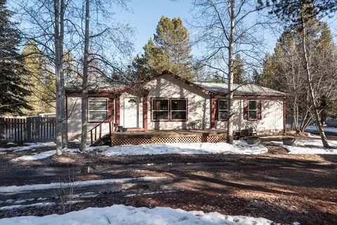 52738 Sunrise Blvd, La Pine, OR 97739