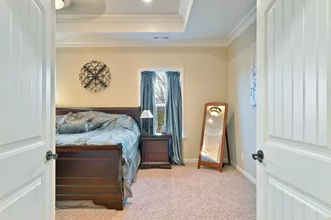 Bedroom - 2000 Bluegrass Dr, Central Point, OR 97502 photo 1 of 5