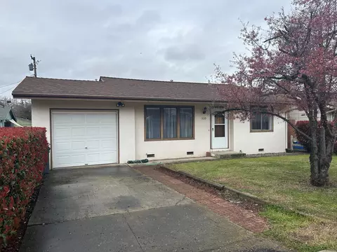 533 Bessie St, Medford, OR 97504