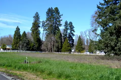 lot5 Gerald Pl, Grants Pass, OR 97527