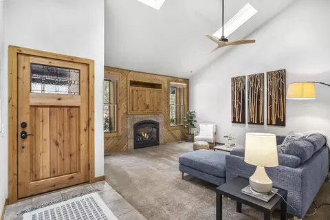Living - 60962 Onyx St, Bend, OR 97702 photo 1 of 3