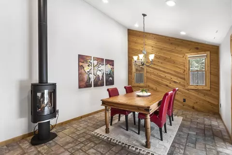 Dining - 60962 Onyx St, Bend, OR 97702 photo 1 of 2