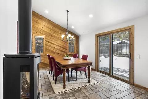 Dining - 60962 Onyx St, Bend, OR 97702 photo 2 of 2