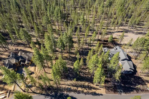 56225 Mirror Rock Loop, Bend, OR 97707 photo 10