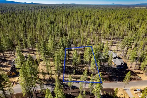 56225 Mirror Rock Loop, Bend, OR 97707 photo 2