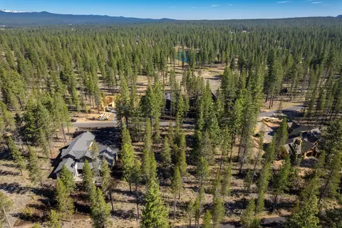 56225 Mirror Rock Loop, Bend, OR 97707 photo 16