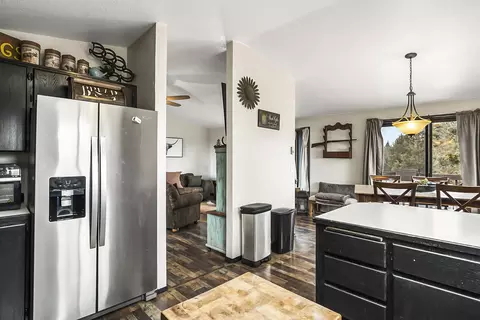 Kitchen - 20515 Bowery Ln, Bend, OR 97703 photo 6 of 6