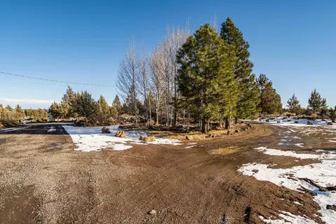 View/Area - 20515 Bowery Ln, Bend, OR 97703 photo 7 of 7