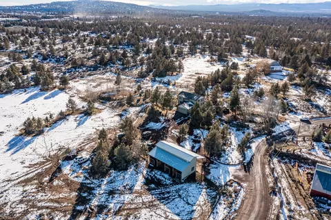 View/Area - 20515 Bowery Ln, Bend, OR 97703 photo 5 of 7