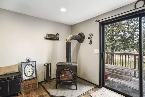 Living - 20515 Bowery Ln, Bend, OR 97703 photo 3 of 6