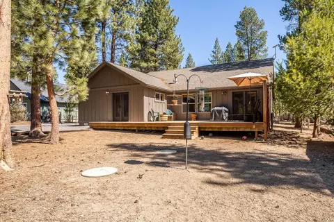 Exterior - 15322 Bear St, La Pine, OR 97739 photo 7 of 17
