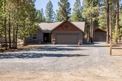 15322 Bear St, La Pine, OR 97739