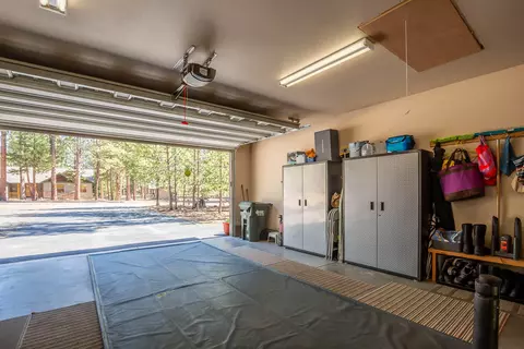 Exterior - 15322 Bear St, La Pine, OR 97739 photo 10 of 17