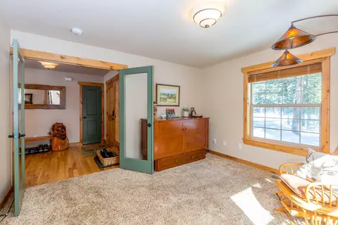 Bedroom - 15322 Bear St, La Pine, OR 97739 photo 2 of 8