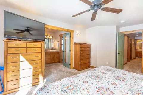 Bedroom - 15322 Bear St, La Pine, OR 97739 photo 8 of 8
