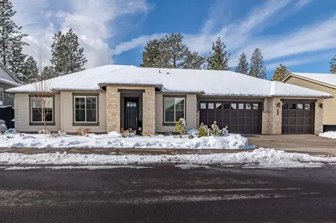 3115 NW Hidden Ridge Dr, Bend, OR 97703