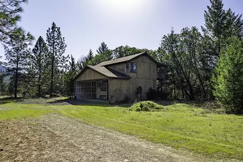 500 Scott Dr, Grants Pass, OR 97527