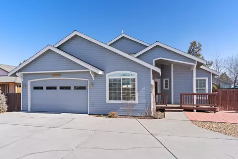 2036 SW 23rd St, Redmond, OR 97756