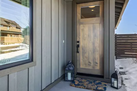Exterior - 61295 Howe Way, Bend, OR 97702 photo 5 of 14