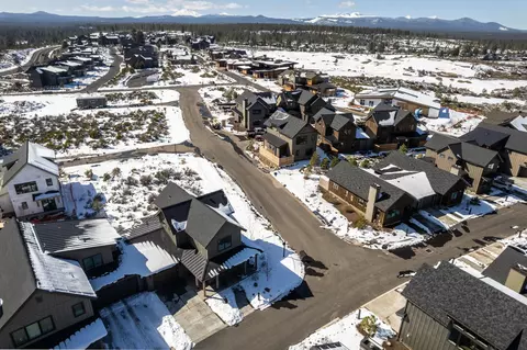 View/Area - 61295 Howe Way, Bend, OR 97702 photo 4 of 7