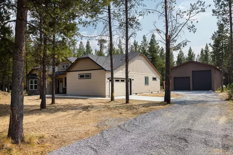 17119 SW Bakersfield Rd, Bend, OR 97707