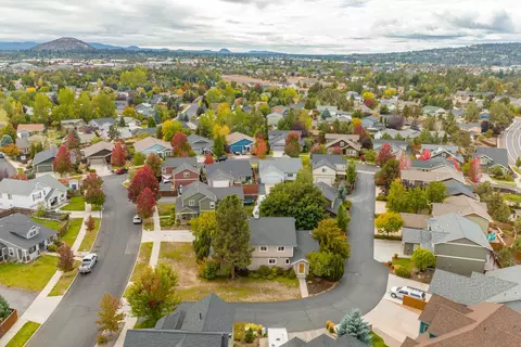 View/Area - 63381 Freedom Pl, Bend, OR 97701 photo 1 of 2